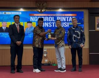 UNESA Perkuat Kerja Sama dengan Mahkamah Konstitusi Lewat Diskusi dan MoU