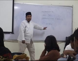 Joko Prasetyo, dosen Pendidikan Bahasa Jepang UNESA.  