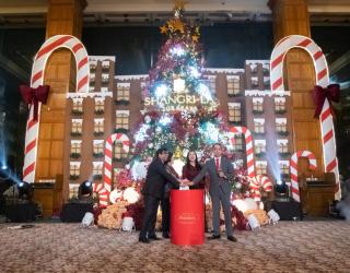 Shangri-La Surabaya: Menemukan Keajaiban dan Kehangatan di Tengah Gemerlap Akhir Tahun