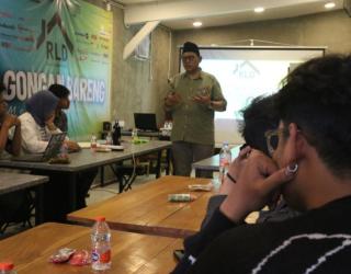 Sinergi GMNI Surabaya dan RLD, Cetak Kader Cakap Literasi di Era Digital