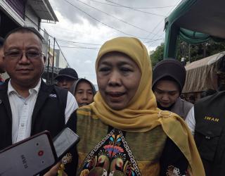 Khofifah Imbau Daerah di Jatim Tak Gelar Kembang Api, Ajak Doa Bersama Sambut 2026