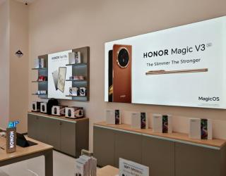 Perkuat Pasar Indonesia, HONOR Buka Experience Store Perdana di Surabaya