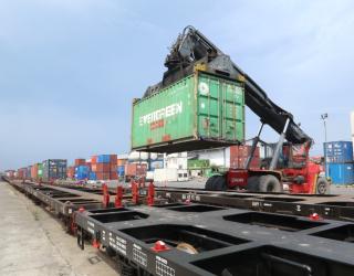 Angkutan Barang KAI Daop 8 Surabaya Naik 38,18 Persen