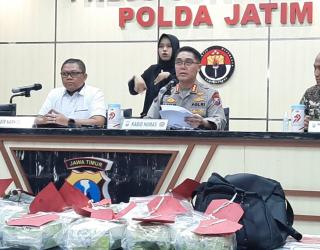 Polda Jatim Bongkar Dua Kasus Pencucian Uang dari Jaringan Narkoba, Aset Disita Rp2,7 Miliar