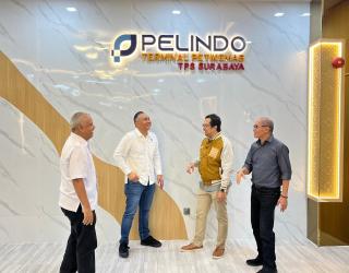 PT Terminal Petikemas Surabaya Perkuat Layanan Logistik Lewat Pembaruan Operasional dan Alat Bongkar Muat Baru
