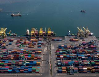 Neraca Dagang Surplus, Arus Logistik Nasional Terus Bergerak