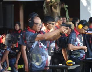 Kapolda Jatim Tekankan Profesionalisme Penggunaan Senjata Api Sesuai SOP