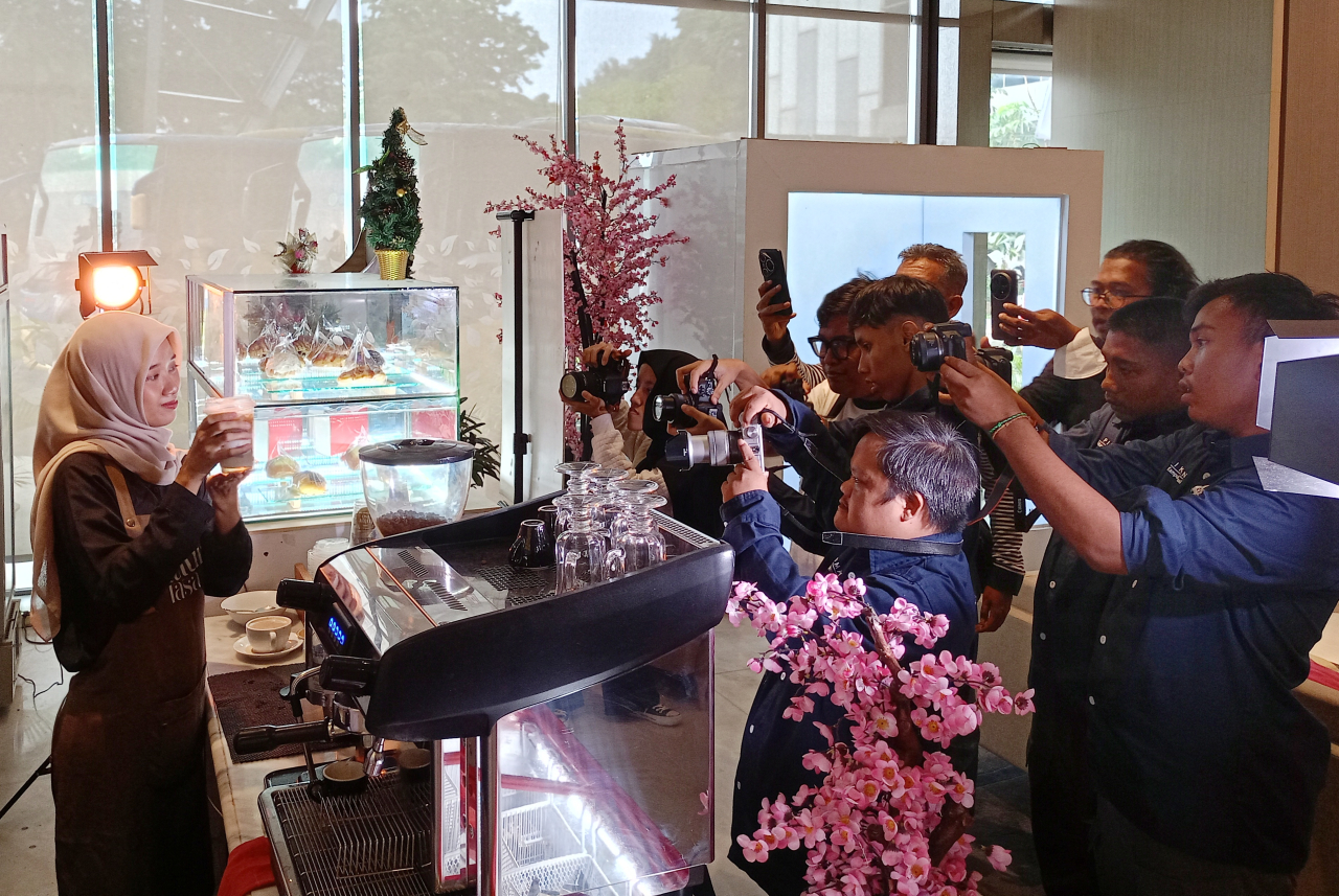 Menyeduh Rasa, Menangkap Cahaya: Kolaborasi Disabilitas di Midtown Residence