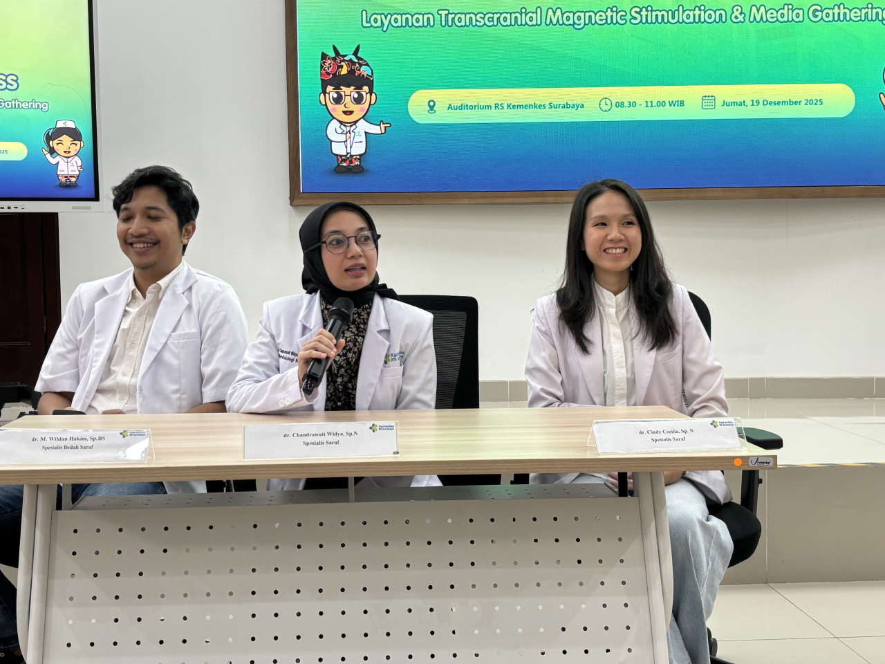 Ki-ka (dokter spesialis bedah saraf dr. M. Wildan Hakim, Sp.BS, dokter spesialis saraf dr. Chandrawati Widya, Sp.N, serta dokter spesialis saraf dr. Cindy Cecilia, Sp.N.  