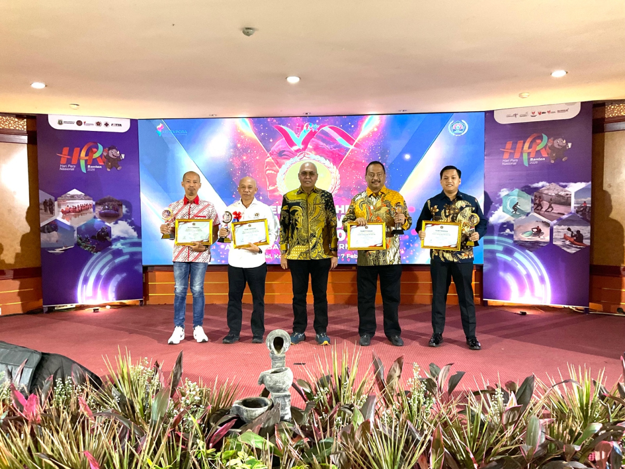 Jatim Dominan di SIWO PWI Award 2026, KONI hingga Atlet Borong Penghargaan