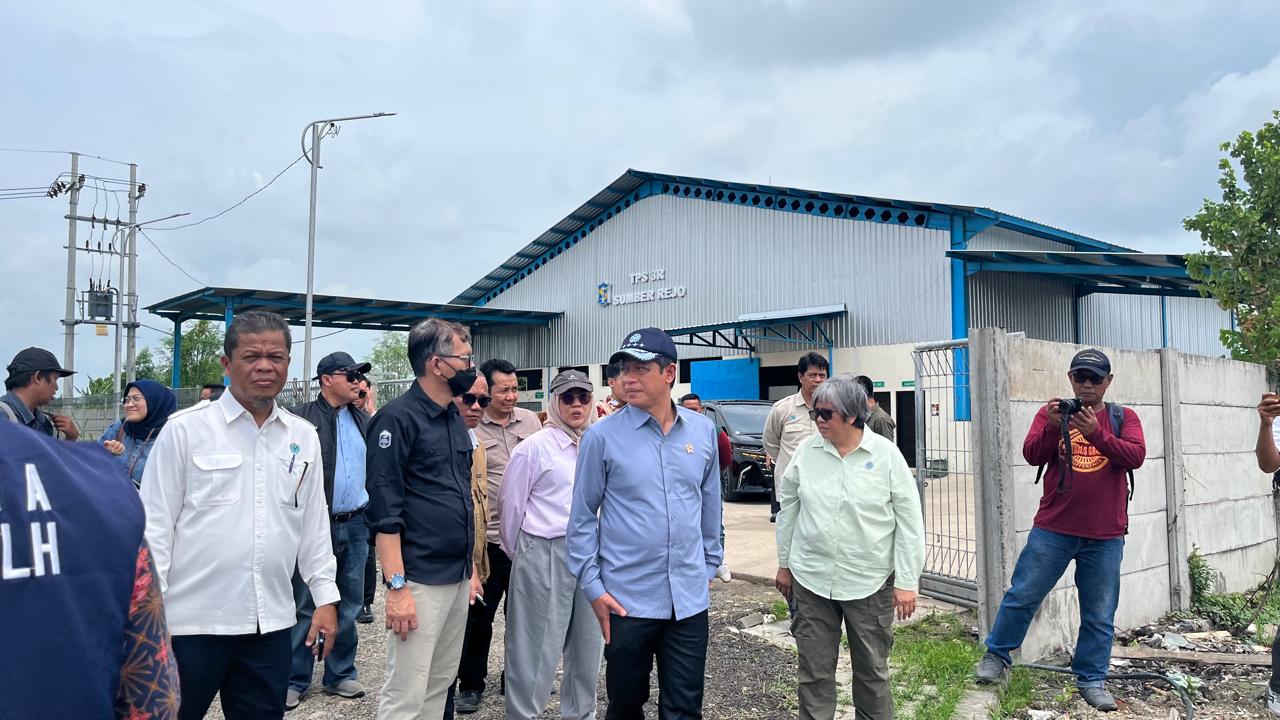 Menteri LH Kunjungi TP3R Sumberejo, Apresiasi Pengelolaan Sampah Surabaya