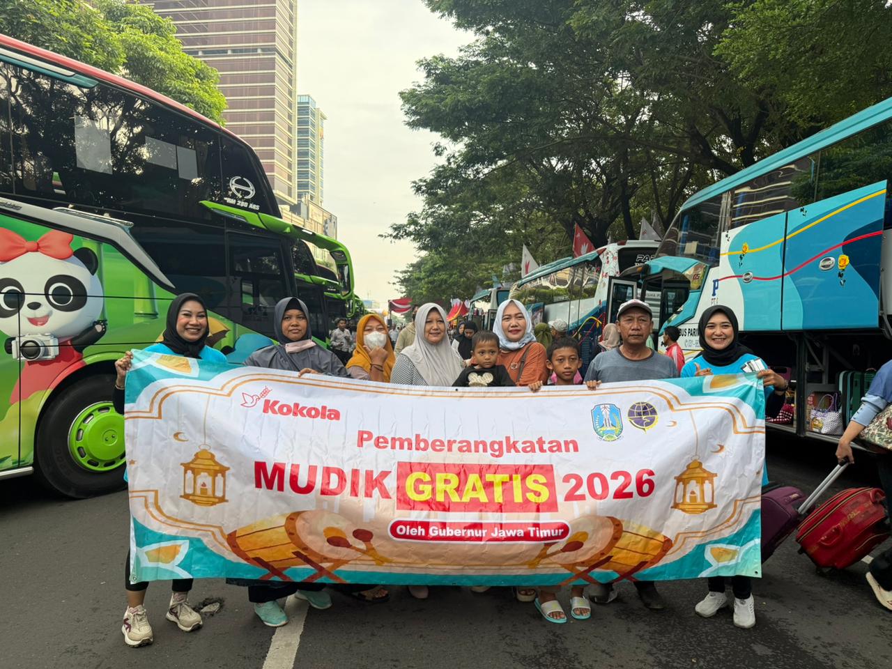 Suasana pemberangkatan 4.000 pemudik menuju berbagai daerah di Jawa Timur. (Foto: Humas Kokola)