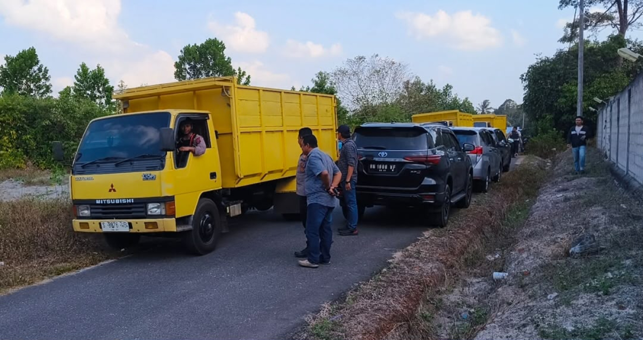 Tim gabungan Ditreskrimsus Polda Bangka Belitung bersama Satbrimob Polda Babel dan Satreskrim Polres Belitung saat melakukan upaya penegakan hukum tambang timah ilegal.