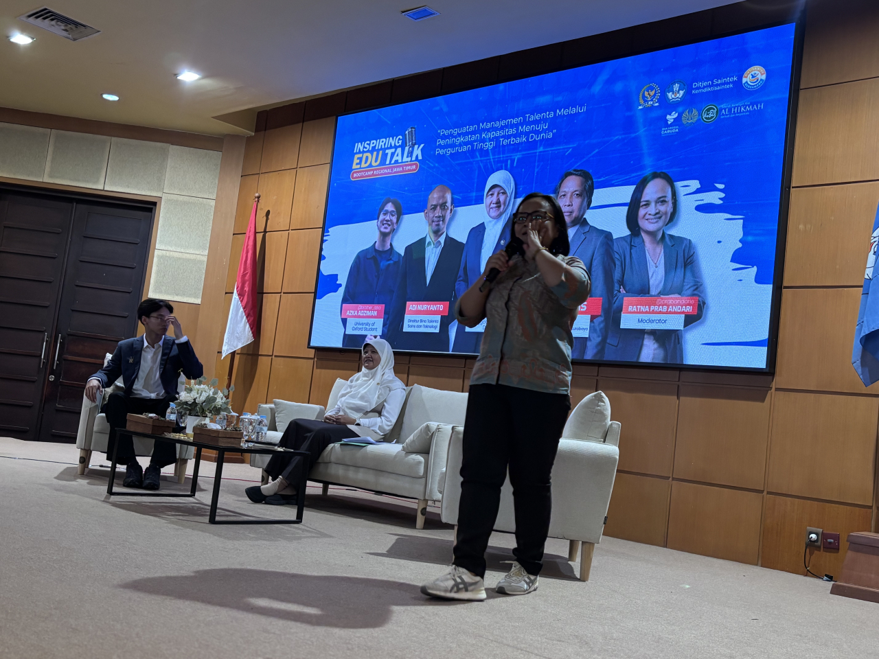 Edu Talk Unesa Dorong Penguatan Manajemen Talenta Menuju Perguruan Tinggi Terbaik Dunia